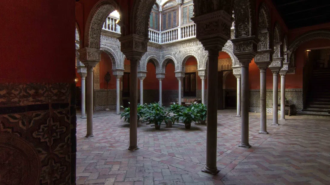 Casa de Salinas, Seville