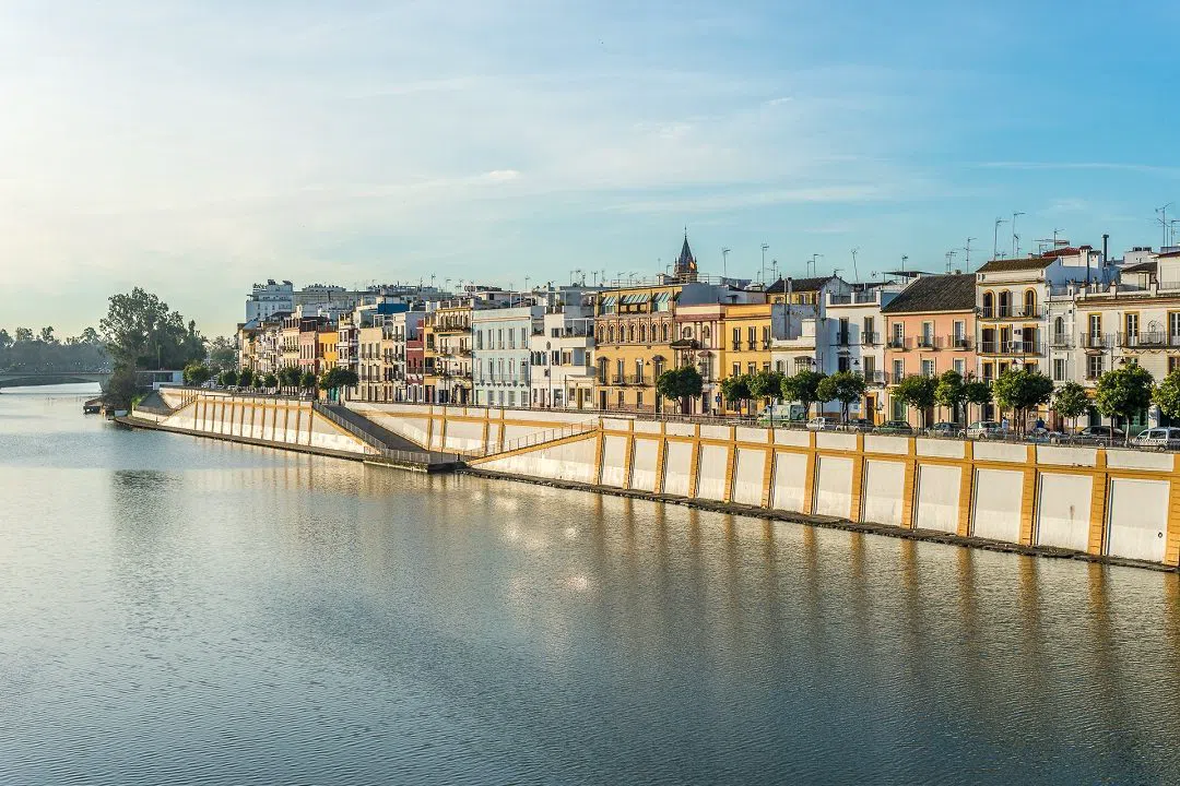 Calle Betis, Seville